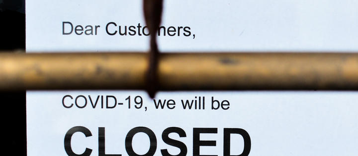 A closed sign due to Covid-19