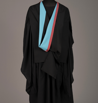 BA_BachelorGown_UoN