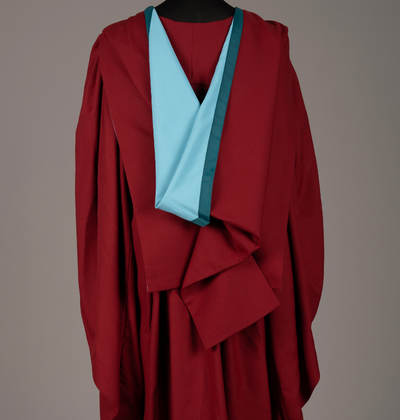 DVM_CrimsonGown_UoN crop