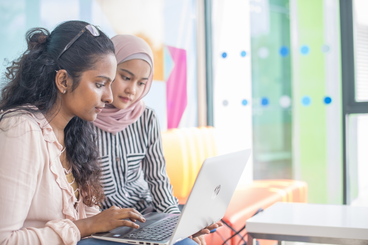Students on laptop